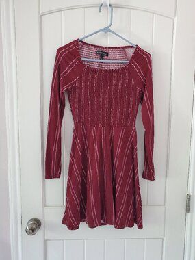 Small/Medium Derek Heart Burgundy Long Sleeve Stretchy Dress